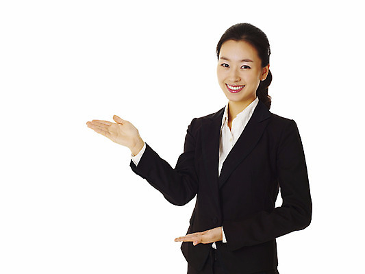 포토 JPG 스튜디오촬영 모델 여자 포즈 비즈니스 안내 실내 한명 서기 미소 웃음 누끼 사람 동양인 정장 손짓 상반신 20대 성인 한국인 직장인 비즈니스우먼 알림 여자만 여자한명만 성인여자만 청년만 청년여자만 성인한명만 청년여자한명만 성인여자한명만 성인만 국내포토 직업 1 옷 모션 표정 인종 청년 내부 파일형식