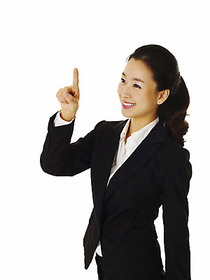 포토 JPG 스튜디오촬영 모델 여자 포즈 비즈니스 손가락 실내 한명 서기 미소 웃음 누끼 사람 동양인 정장 손짓 상반신 20대 성인 한국인 가리킴 직장인 비즈니스우먼 누름 여자만 여자한명만 성인여자만 청년만 청년여자만 성인한명만 청년여자한명만 성인여자한명만 성인만 국내포토 직업 1 손 옷 모션 표정 인종 청년 내부 파일형식