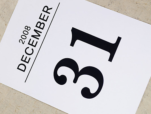 포토 JPG 스튜디오촬영 문자 알파벳 영어 실내 사람없음 숫자 사무용품 달력 12월 오브젝트 마지막날 연말 국내포토 문구용품 내부 날짜 파일형식