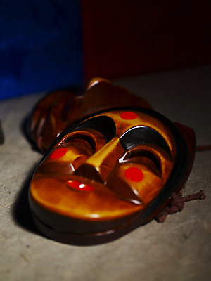 포토 JPG 스튜디오촬영 한국전통 전통 전통문화 전통소품 실내 가면 사람없음 목재 오브젝트 탈 민속 곤지 부네탈 연지 국내포토 나무 문화 재료 한국 내부 파일형식