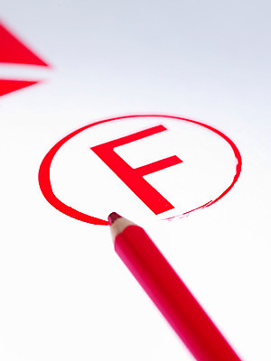 포토 문자 알파벳 영어 교육 컬러 학교 문구용품 학용품 실내 필기구 오브젝트 성적 파일형식 스튜디오촬영 학점 점수 F 색연필 기호 빨간색 평가 보고서 대학교 연필 JPG 사람없음 국내포토