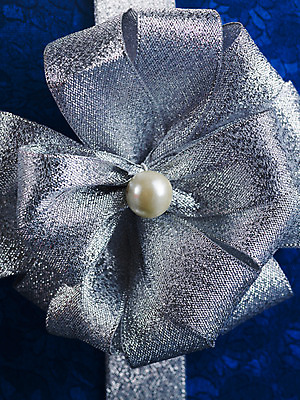 포토 JPG 스튜디오촬영 기념일 리본 포장 실내 선물포장 선물 이벤트 사람없음 장식 상자 구슬 오브젝트 포장소품 국내포토 포장재료 파일형식