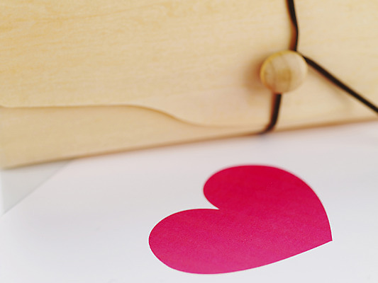 포토 JPG 스튜디오촬영 기념일 포장 실내 선물포장 선물 사랑 이벤트 사람없음 장식 하트 오브젝트 포장소품 국내포토 모양 감정 포장재료 파일형식