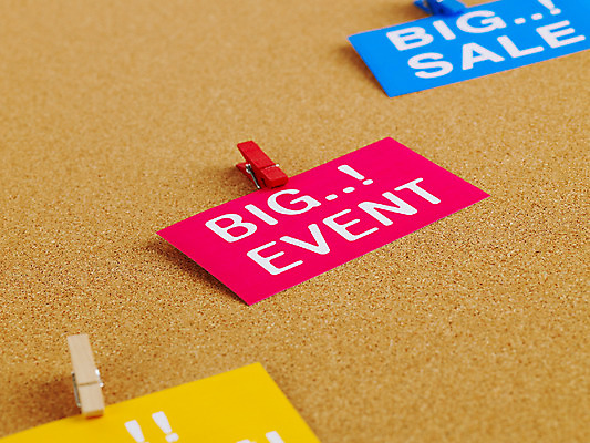 포토 JPG 스튜디오촬영 문자 기호 알파벳 영어 알림판 실내 집게 이벤트 사람없음 단어 쇼핑 세일 사무용품 메모지 알림 오브젝트 국내포토 문구용품 파일형식