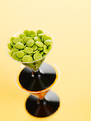 포토 JPG 스튜디오촬영 기념일 음식 백그라운드 유리병 디저트 잔 실내 발렌타인데이 이벤트 사람없음 장식 초콜릿 오브젝트 국내포토 식기 데이이벤트 병_용기 내부 파일형식