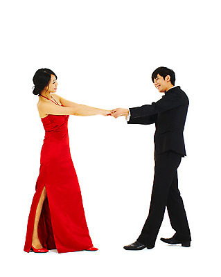 포토 JPG 스튜디오촬영 전신 커플 드레스 여자 기념일 남자 신부 포즈 신랑 결혼 나비넥타이 실내 서기 미소 웃음 누끼 사람 동양인 정장 턱시도 손짓 이벤트 20대 성인 두명 빨간색 청춘 손잡기 한국인 이브닝드레스 에프터드레스 피로연드레스 청년만 성인만 국내포토 옷 컬러 컨셉 관계 모션 넥타이 표정 인종 청년 내부 파일형식