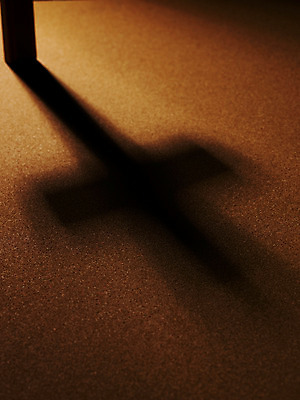 포토 JPG 스튜디오촬영 기호 기독교 종교 상징 백그라운드 십자가 종교용품 기독교용품 그림자 사람없음 빛 교회 어둠 오브젝트 국내포토 문자 종교건축 실내 건물 파일형식