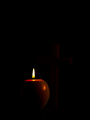 포토 JPG 스튜디오촬영 기독교 종교 백그라운드 초 촛불 사람없음 빛 교회 어둠 의식 오브젝트 국내포토 종교건축 실내 건물 파일형식