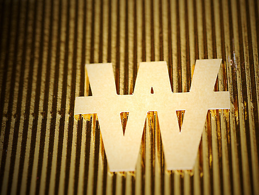 포토 JPG 문자 기호 상징 백그라운드 돈 표시 사람없음 금융 경제 원화 화폐기호 통화 골판지 역슬래시 국내포토 종이 모션 재산 화폐 파일형식