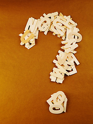 포토 JPG 문자 기호 알파벳 영어 상징 조각 생각 표시 사람없음 목재 물음표 질문 오브젝트 호기심 문제 의문 국내포토 나무 감정 컨셉 재료 파일형식