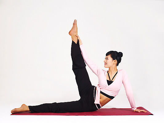 포토 JPG 스튜디오촬영 전신 라이프스타일 웰빙 여자 포즈 몸매관리 요가 실내 건강 한명 사람 손짓 20대 성인 라이프 운동 건강관리 스트레칭 한국인 요가자세 매트 요가복 여자만 여자한명만 성인여자만 청년만 청년여자만 성인한명만 청년여자한명만 성인여자한명만 성인만 국내포토 1 다이어트 모션 관리 동양인 청년 내부 생활 운동복 파일형식