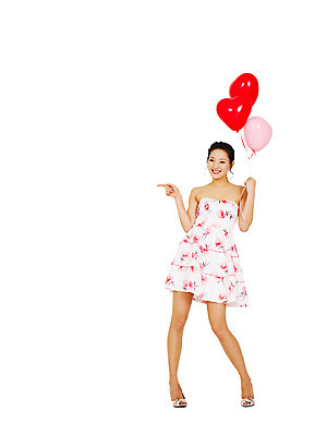 포토 JPG 스튜디오촬영 전신 드레스 원피스 여자 포즈 모션 실내 한명 서기 미소 웃음 들기 누끼 사람 동양인 손짓 이벤트 20대 성인 앞모습 파티 한국인 미니드레스 파티복 풍선 여자만 여자한명만 성인여자만 청년만 청년여자만 성인한명만 청년여자한명만 성인여자한명만 성인만 국내포토 1 옷 뷰포인트 표정 인종 청년 내부 파일형식