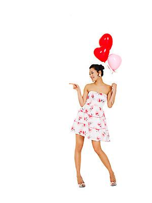 포토 JPG 스튜디오촬영 전신 드레스 원피스 여자 포즈 모션 실내 한명 서기 미소 웃음 들기 누끼 사람 동양인 손짓 이벤트 20대 성인 파티 한국인 미니드레스 파티복 풍선 여자만 여자한명만 성인여자만 청년만 청년여자만 성인한명만 청년여자한명만 성인여자한명만 성인만 국내포토 1 옷 표정 인종 청년 내부 파일형식