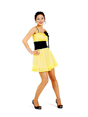 포토 JPG 스튜디오촬영 전신 원피스 여자 포즈 모션 실내 한명 서기 미소 웃음 누끼 사람 동양인 손짓 이벤트 20대 성인 앞모습 치마 파티 한국인 미니원피스 여자만 여자한명만 성인여자만 청년만 청년여자만 성인한명만 청년여자한명만 성인여자한명만 성인만 국내포토 1 옷 뷰포인트 하의 표정 인종 청년 내부 파일형식