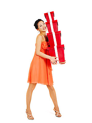 포토 JPG 스튜디오촬영 전신 드레스 원피스 여자 포즈 모션 실내 선물 한명 서기 미소 웃음 들기 누끼 사람 동양인 손짓 이벤트 20대 성인 옆모습 선물상자 치마 파티 한국인 즐거움 여자만 여자한명만 성인여자만 청년만 청년여자만 성인한명만 청년여자한명만 성인여자한명만 성인만 국내포토 1 옷 감정 뷰포인트 하의 표정 인종 청년 내부 상자 파일형식