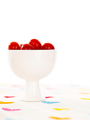 포토 JPG 스튜디오촬영 식물 그릇 웰빙 음식 토마토 방울토마토 디저트 사람없음 빨간색 믹싱볼 국내포토 식기 컬러 채소 실내 파일형식