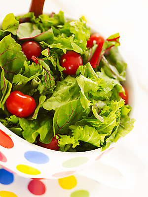 포토 JPG 스튜디오촬영 그릇 웰빙 음식 채소 방울토마토 서양음식 사람없음 샐러드 양상추 주걱 비트 샐러드주걱 국내포토 식기 토마토 주방용품 실내 파일형식