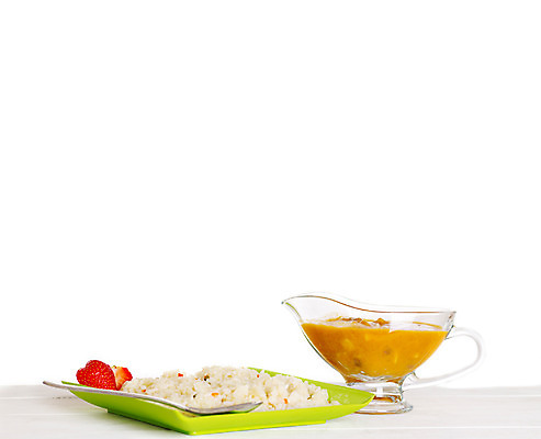 포토 식기 음식 과일 수저 실내 동양음식 파일형식 볶음밥 요리 딸기 밥 식사 카레라이스 숟가락 접시 그릇 JPG 사람없음 스튜디오촬영 인도음식 동남아음식 국내포토