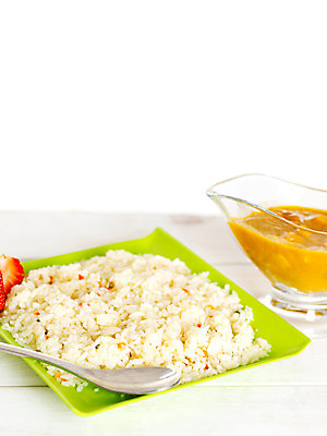 포토 식기 음식 과일 수저 실내 동양음식 파일형식 볶음밥 요리 딸기 밥 식사 카레라이스 숟가락 접시 그릇 JPG 사람없음 스튜디오촬영 인도음식 동남아음식 국내포토