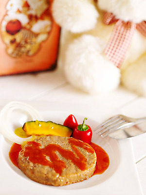 포토 JPG 스튜디오촬영 접시 음식 인형 포크 고추 호박 서양음식 스테이크 요리 사람없음 다이어리 나이프 앨범 단호박 함박스테이크 국내포토 식기 채소 실내 사무용품 칼 파일형식