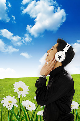 주간 PSD 식물 구름 편집이미지 남자 꽃 여유 음악 비즈니스 자연 하늘 휴식 한명 사람 잔디 초원 상반신 20대 성인 야외 옆모습 헤드폰 음악감상 직장인 비즈니스맨 남자만 남자한명만 성인남자만 청년만 청년남자만 청년남자한명만 성인한명만 성인남자한명만 성인만 이미지편집 자연요소 직업 1 감정 뷰포인트 음향기기 컨셉 문화예술 청년 감상 생태계 파일형식