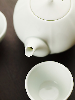 포토 JPG 스튜디오촬영 음식 생활용품 주전자 실내 근접촬영 사람없음 세로 하이앵글 도자기 차 찻잔 다기 국내포토 음료 뷰포인트 주방용품 잔 내부 다도 오브젝트 파일형식