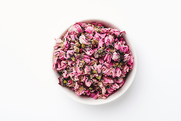 포토 JPG 스튜디오촬영 식물 그릇 꽃잎 건조 실내 건강 누끼 사람없음 하이앵글 차 오브젝트 흰배경 꽃차 복사꽃 플랫레이 국내포토 식기 꽃 음료 뷰포인트 백그라운드 내부 차_음료 흰색 플랫 파일형식