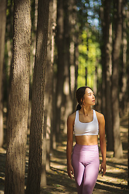 포토 JPG 주간 나무 응시 여자 요가 자연 건강 한명 서기 상반신 20대 성인 야외 앞모습 운동 스트레칭 한국인 한강공원 성인여자한명만 국내포토 자연요소 식물 1 웰빙 시선 공원 뷰포인트 모션 사람 동양인 청년 한강 생태계 여자한명만 성인여자만 파일형식