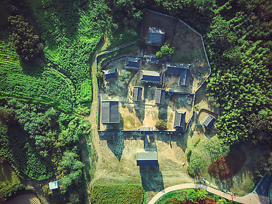 포토 JPG 주간 여행 한국 풍경 사람없음 야외 관광지 하이앵글 세계문화유산 문화재 가을 항공촬영 논산 국내여행 전경 돈암서원 국내포토 자연요소 계절 아시아 뷰포인트 충청남도 서원 파일형식 탑뷰