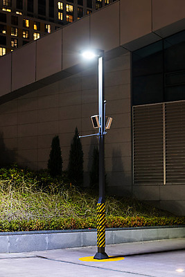 포토 JPG 건축물 공원 야경 가로등 조명 사람없음 야외 빛 스피커 안내방송 광교호수공원 국내포토 공공시설 건축 음향기기 야간 호수공원 파일형식 광교 풍경_경치