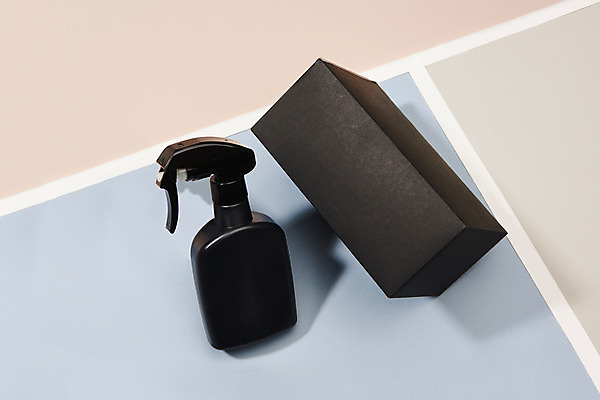 포토 JPG 스튜디오촬영 종이 포장 실내 사람없음 상자 컬러풀 화장품 두개 용기 종이상자 오브젝트 스프레이 공병 목업 국내포토 그릇 컬러 2 내부 뷰티 병_담는 파일형식