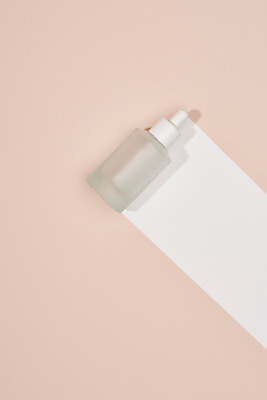 포토 JPG 스튜디오촬영 실내 사람없음 하이앵글 화장품 용기 오브젝트 공병 앰플 목업 플랫레이 분홍색배경 국내포토 그릇 뷰포인트 분홍색 백그라운드 내부 뷰티 플랫 병_담는 파일형식