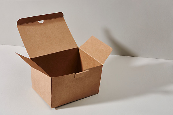 포토 JPG 스튜디오촬영 종이 포장 회색배경 실내 사람없음 상자 한개 공백 종이상자 오브젝트 패키지 포장상자 목업 국내포토 1 백그라운드 내부 회색 파일형식