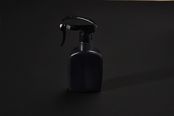 포토 JPG 스튜디오촬영 포장 검은배경 실내 사람없음 한개 공백 용기 오브젝트 스프레이 공병 목업 국내포토 1 그릇 백그라운드 내부 검은색 병_담는 파일형식