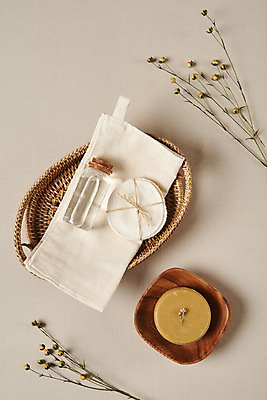 포토 JPG 스튜디오촬영 꽃 실내 사람없음 하이앵글 바구니 자연보호 환경 그린캠페인 화장품 재활용 회색 오브젝트 에코 친환경 비누 드라이플라워 친환경제품 화장솜 플랫레이 갈색배경 제로웨이스트 라탄바구니 국내포토 식물 캠페인 뷰포인트 컬러 백그라운드 자연 내부 위생용품 뷰티 갈색 화장용품 플랫 보호 사회이슈 파일형식