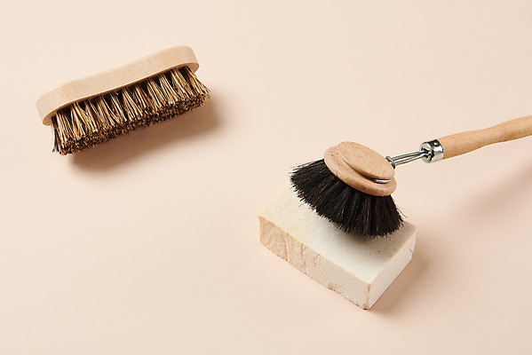 포토 JPG 스튜디오촬영 실내 사람없음 자연보호 환경 그린캠페인 재활용 오브젝트 에코 친환경 비누 수세미 노란배경 청소용솔 친환경제품 제로웨이스트 국내포토 캠페인 백그라운드 자연 내부 위생용품 노란색 보호 청소도구 사회이슈 파일형식