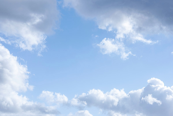 포토 JPG 주간 구름 로우앵글 하늘 날씨 풍경 사람없음 야외 파란색 맑음 봄 국내포토 자연요소 계절 뷰포인트 컬러 파일형식