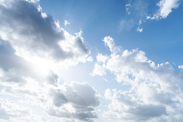포토 JPG 주간 구름 로우앵글 하늘 날씨 풍경 사람없음 야외 파란색 맑음 봄 국내포토 자연요소 계절 뷰포인트 컬러 파일형식