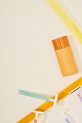 포토 JPG 스튜디오촬영 실내 사람없음 여름 하이앵글 뷰티 화장품 선크림 오브젝트 면도기 왁싱 제모 피부과 플랫레이 국내포토 계절 뷰포인트 병원 내부 위생용품 플랫 파일형식