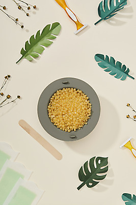 포토 JPG 스튜디오촬영 식물 꽃 잎 실내 사람없음 여름 하이앵글 뷰티 오브젝트 면도기 나무막대 나무막대기 몬스테라 왁싱 제모 피부과 플랫레이 왁스스트립 하드왁스 국내포토 계절 뷰포인트 병원 내부 위생용품 막대기 막대 플랫 왁스 파일형식 제모용품