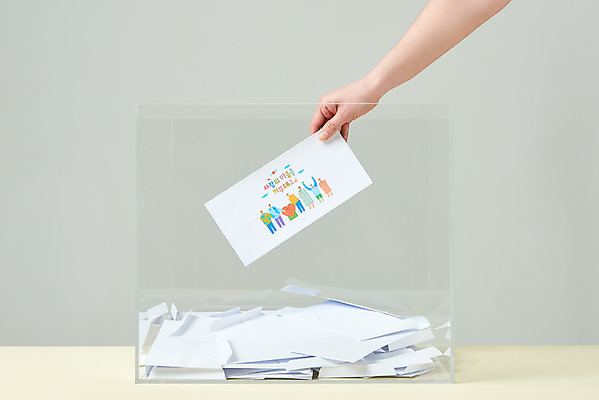 포토 JPG 스튜디오촬영 손 여자 돈 회색배경 봉투 실내 한명 20대 성인 신체부위 희망 한국인 봉사 도움 사회이슈 사랑나눔 극복 기부 기부함 넣기 위기 코로나바이러스 국내포토 1 감정 백그라운드 컨셉 모션 사랑 사람 동양인 청년 내부 회색 재산 바이러스 나눔 파일형식