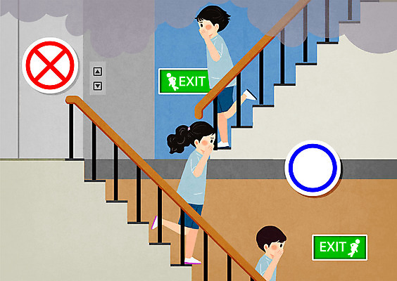 PSD 여자 남자 어린이 일러스트 사람 소녀 소년 세명 계단 금지 연기 엘리베이터 화재 안전수칙 입가림 비상구 대피 어린이안전 어린이만 행동요령 국내일러스트 안전 가림 사건 파일형식