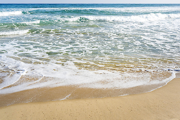 포토 JPG 주간 모래 파도 바다 여행 한국 풍경 해변 사람없음 야외 관광지 해수욕장 강원도 강릉 국내여행 주문진 국내포토 자연요소 아시아 파일형식