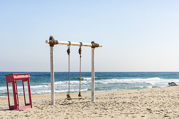 포토 JPG 주간 모래 바다 여행 한국 풍경 해변 사람없음 야외 관광지 조형물 해수욕장 그네 강원도 강릉 국내여행 주문진 국내포토 자연요소 아시아 미술 파일형식