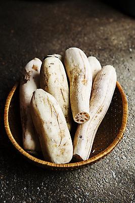 포토 JPG 주간 밭 채소 사람없음 야외 바구니 특산물 지역 연근 대구시 반야월 국내포토 자연요소 농업 한국 대구_한국 파일형식