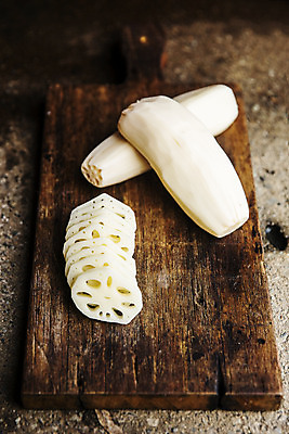 포토 JPG 주간 밭 채소 사람없음 야외 특산물 지역 연근 나무도마 대구시 반야월 국내포토 자연요소 농업 도마 한국 목재 대구_한국 파일형식