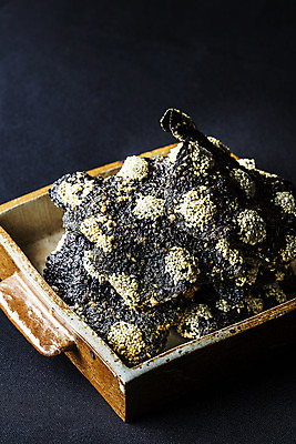 포토 JPG 스튜디오촬영 실내 사람없음 튀김 김 경상남도 특산물 거창 부각 김부각 국내포토 음식 반찬 내부 해조류 경상도 파일형식