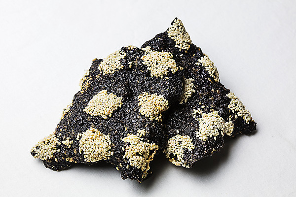 포토 JPG 스튜디오촬영 실내 사람없음 튀김 김 경상남도 특산물 거창 부각 김부각 국내포토 음식 반찬 내부 해조류 경상도 파일형식