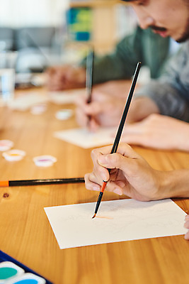 포토 JPG 손 여자 교육 남자 문화 문화예술 실내 미술 근접촬영 상반신 20대 성인 취미 두명 옆모습 아웃포커스 신체부위 30대 유행 물감 모임 한국인 붓 색칠 그리기 즐거움 클래스 성인만 워라밸 국내포토 감정 뷰포인트 모션 촬영기법 사람 동양인 청년 내부 장년 미술도구 신조어 파일형식