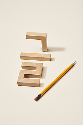 포토 JPG 스튜디오촬영 모양 문자 교육 실내 한글 사람없음 단어 연필 블록 흰배경 한글교육 언어교육 국내포토 백그라운드 학용품 내부 필기구 흰색 파일형식